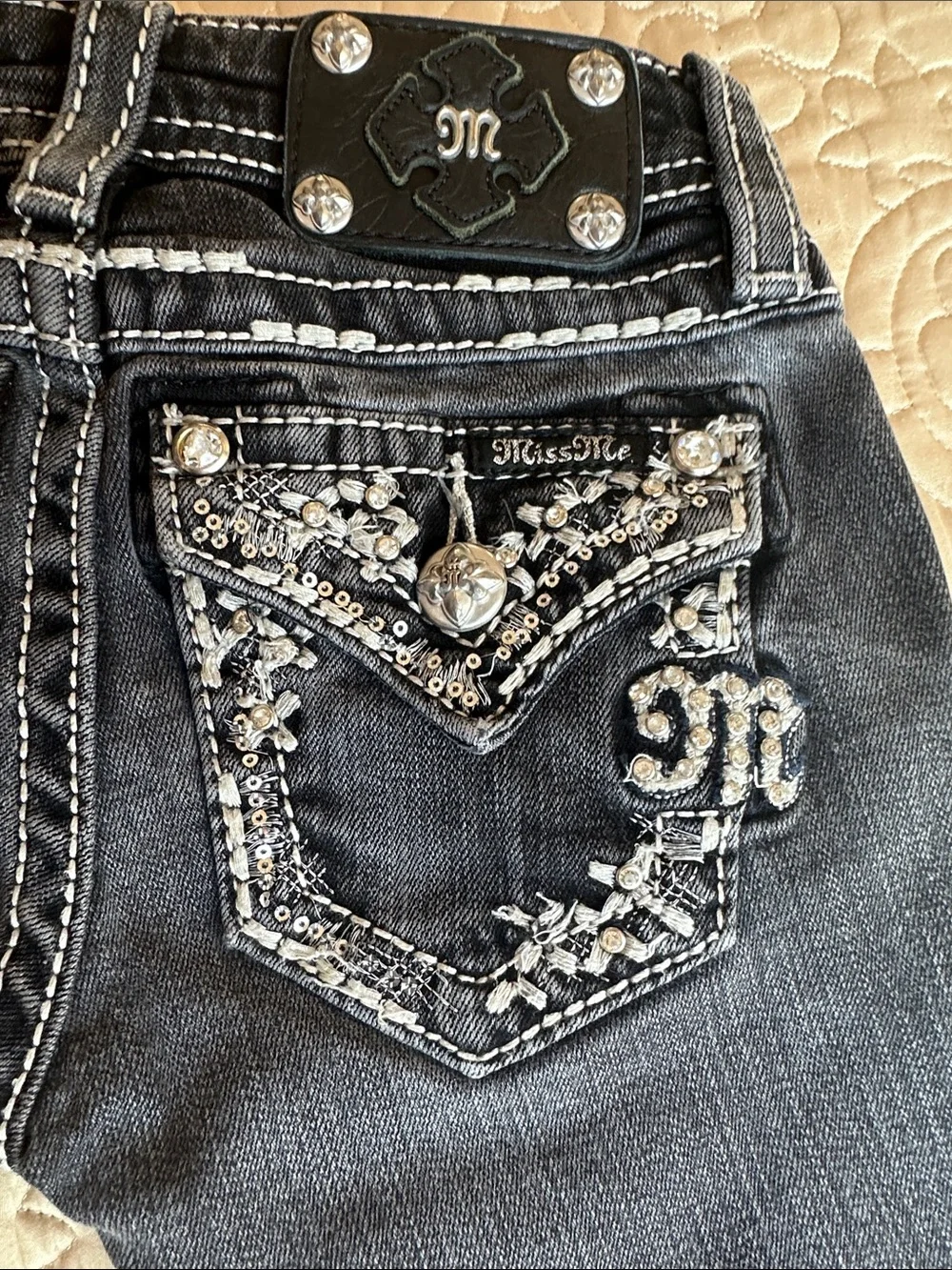 Miss Me Dark Jeans with White Contrast size 7 girls Stitching